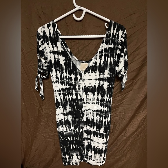 Bodyglove Belly Hiding Multi Ware Tee Shirt Dress Women’s XS Stretches to Medium - Picture 2 of 4